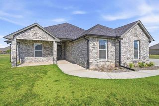 169 SW Elk Creek Loop, Cache, OK 73527