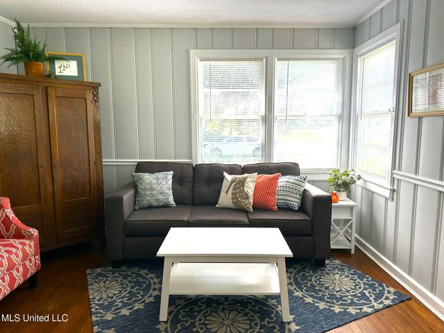 1323 3rd Street, Gulfport, MS 39501