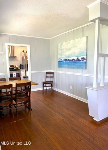 1323 3rd Street, Gulfport, MS 39501