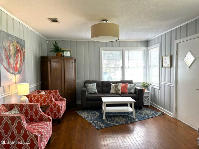 1323 3rd Street, Gulfport, MS 39501