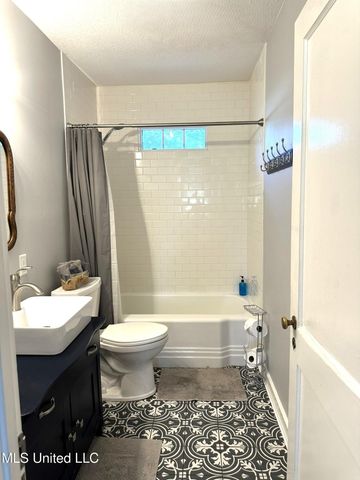 1323 3rd Street, Gulfport, MS 39501