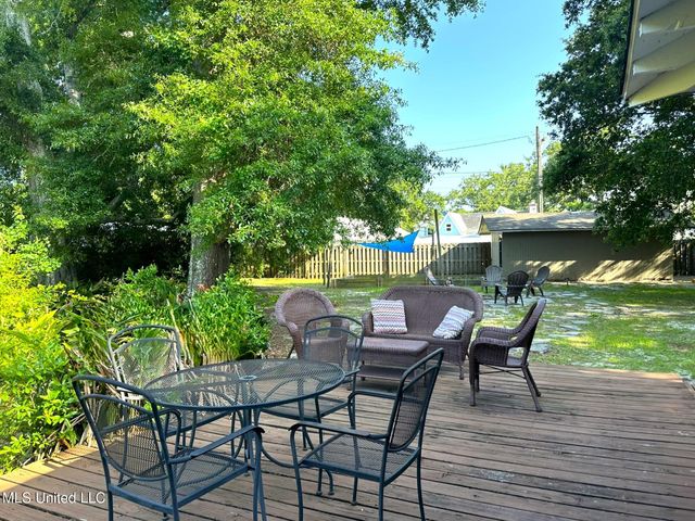 1323 3rd Street, Gulfport, MS 39501