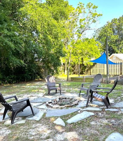 1323 3rd Street, Gulfport, MS 39501