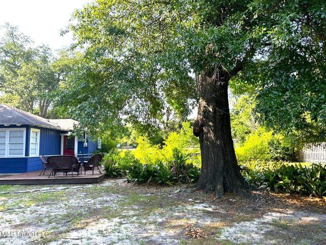 1323 3rd Street, Gulfport, MS 39501