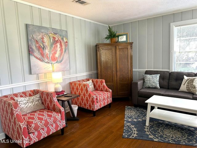 1323 3rd Street, Gulfport, MS 39501