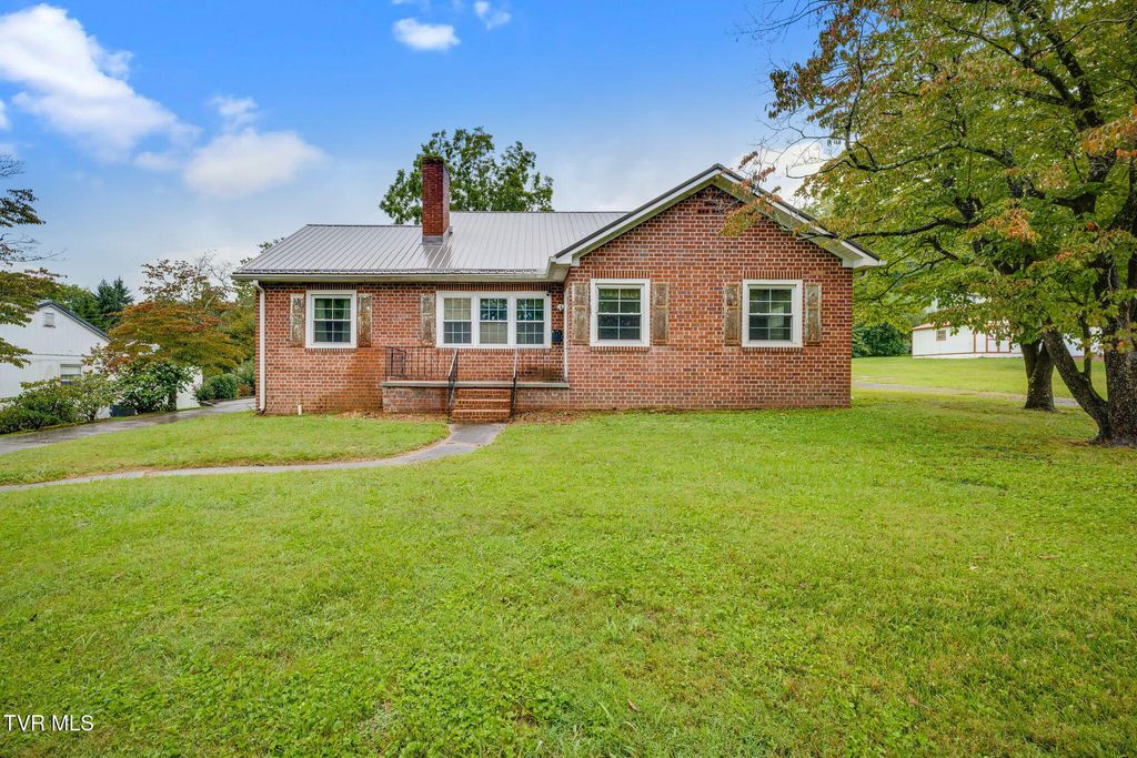 217 Circle Drive, Rogersville, TN 37857