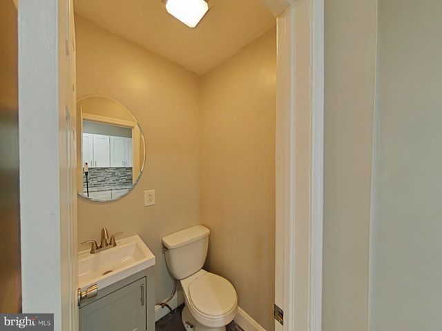 1310 S 50TH ST, Philadelphia, PA 19143