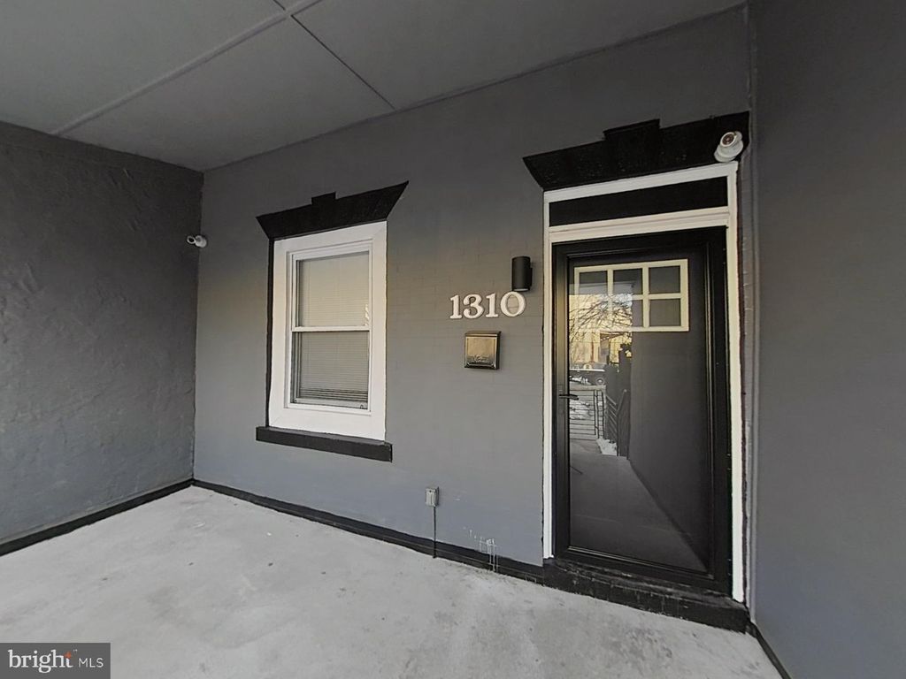 1310 S 50TH ST, Philadelphia, PA 19143