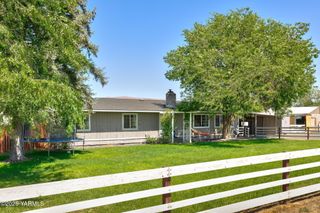 240 T P Rd, Yakima, WA 98901