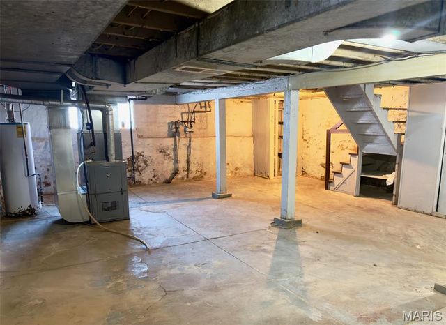 3740 Meramec Street, St Louis, MO 63116