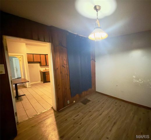 3740 Meramec Street, St Louis, MO 63116