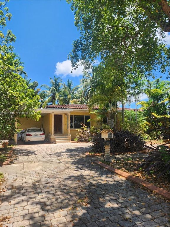 13365 NW 12th Avenue, North Miami, FL 33168