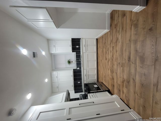 1329 Delgado, San Antonio, TX 78207