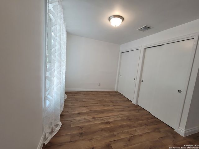 1329 Delgado, San Antonio, TX 78207