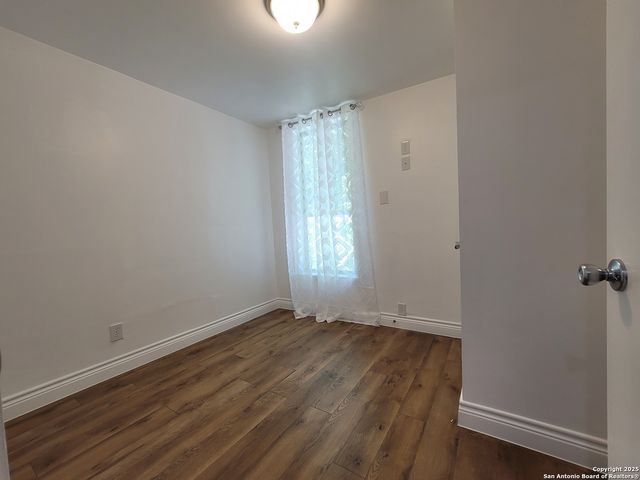 1329 Delgado, San Antonio, TX 78207