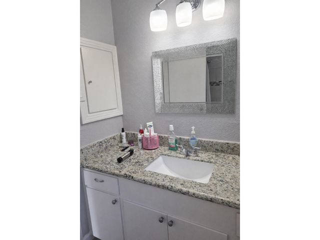 1325 Plantation Drive, Dickinson, TX 77539