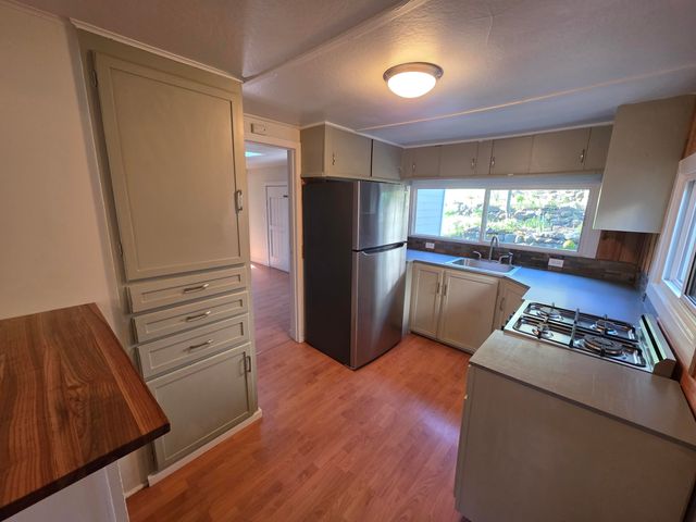 800 Ashland Street, Ashland, OR 97520