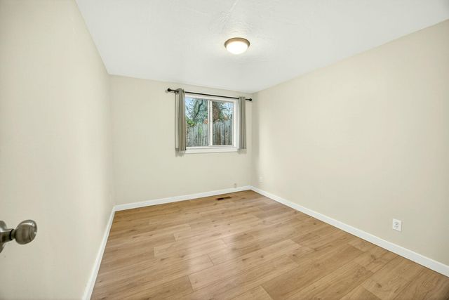 800 Ashland Street, Ashland, OR 97520