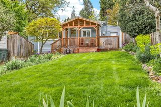 800 Ashland Street, Ashland, OR 97520