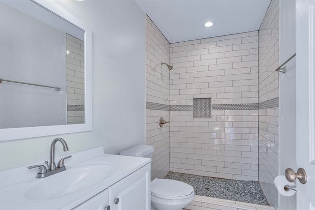 185 ALEXANDER ST, Memphis, TN 38111