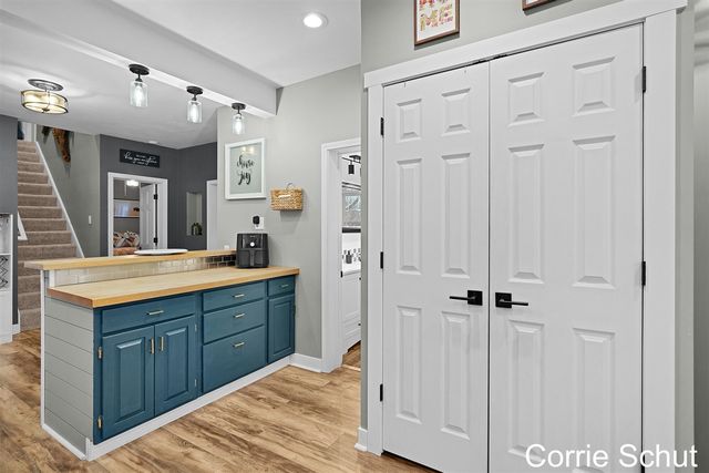 9105 Port Sheldon Street, Zeeland, MI 49464