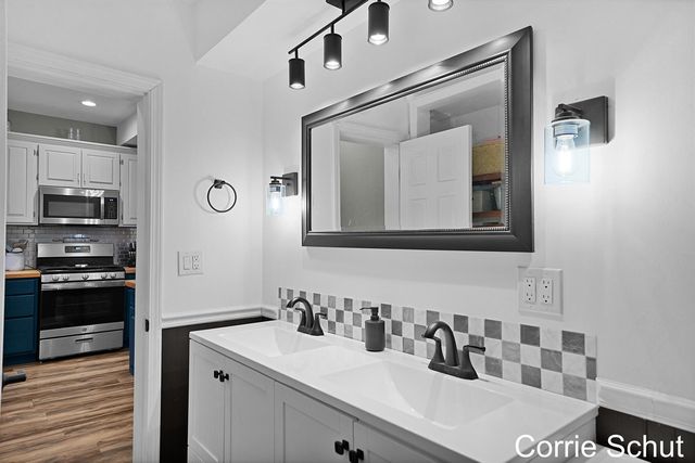 9105 Port Sheldon Street, Zeeland, MI 49464