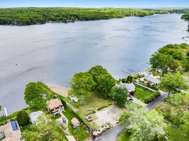 48 Lakeview Drive, Coventry, CT 06238