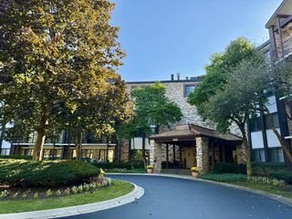 1400 N Yarmouth Place 315, Mount Prospect, IL 60056