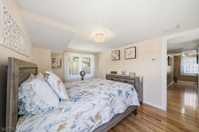 47 Kendall Dr, Sayreville Boro, NJ 08859