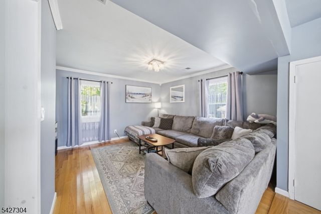 47 Kendall Dr, Sayreville Boro, NJ 08859