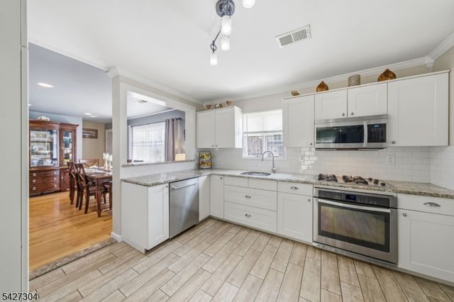 47 Kendall Dr, Sayreville Boro, NJ 08859