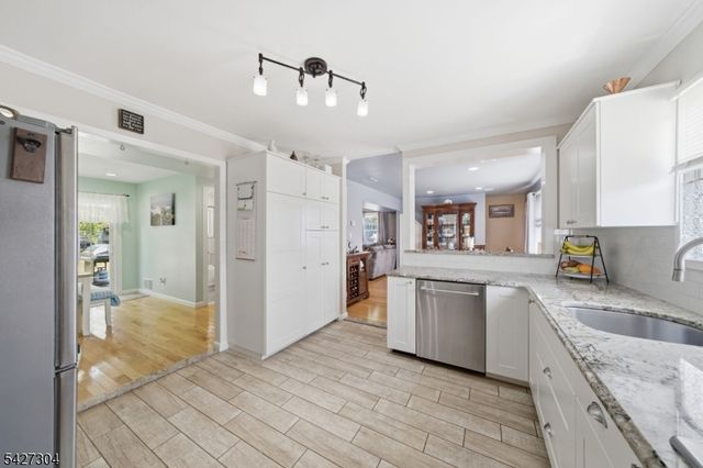 47 Kendall Dr, Sayreville Boro, NJ 08859