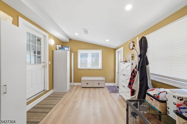 47 Kendall Dr, Sayreville Boro, NJ 08859