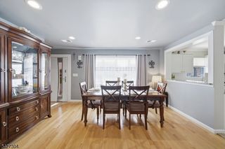 47 Kendall Dr, Sayreville Boro, NJ 08859