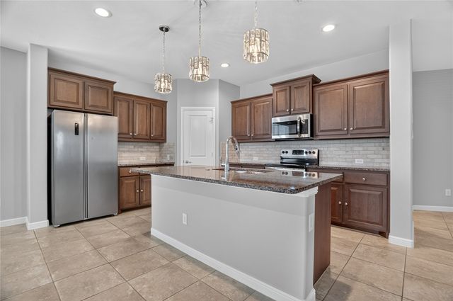 2529 Lavender Lane, Glenn Heights, TX 75154