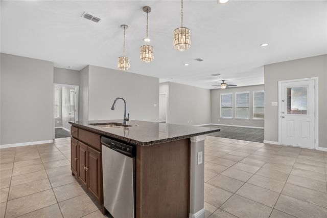 2529 Lavender Lane, Glenn Heights, TX 75154