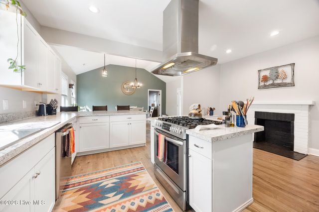 901 E Main Street, Aberdeen, NC 28315