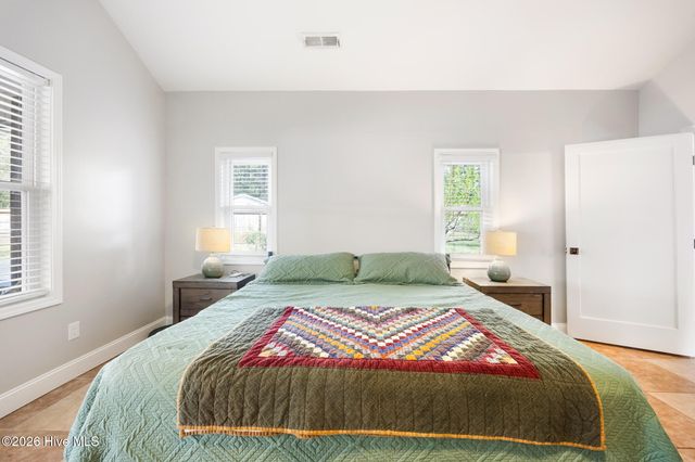 901 E Main Street, Aberdeen, NC 28315