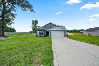 601 Laurel Lake Road, Salemburg, NC 28385