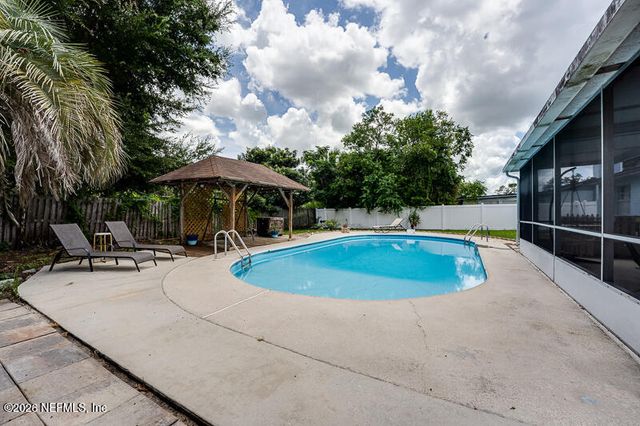 6105 TOYOTA Drive, Jacksonville, FL 32244