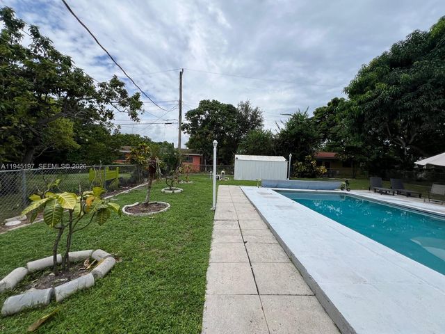 1735 NE 157th Ter, North Miami Beach, FL 33162