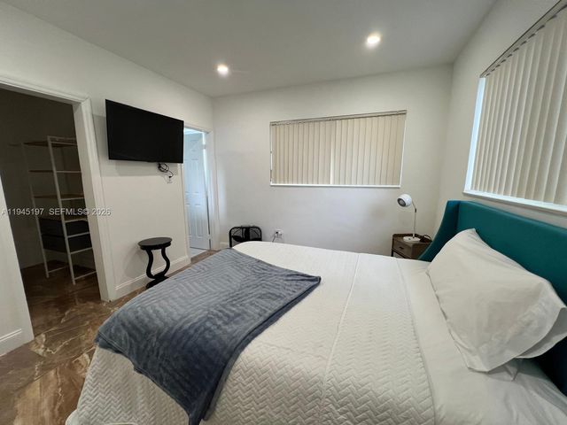 1735 NE 157th Ter, North Miami Beach, FL 33162