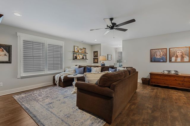 3534 Caroline Farms Dr, Murfreesboro, TN 37129