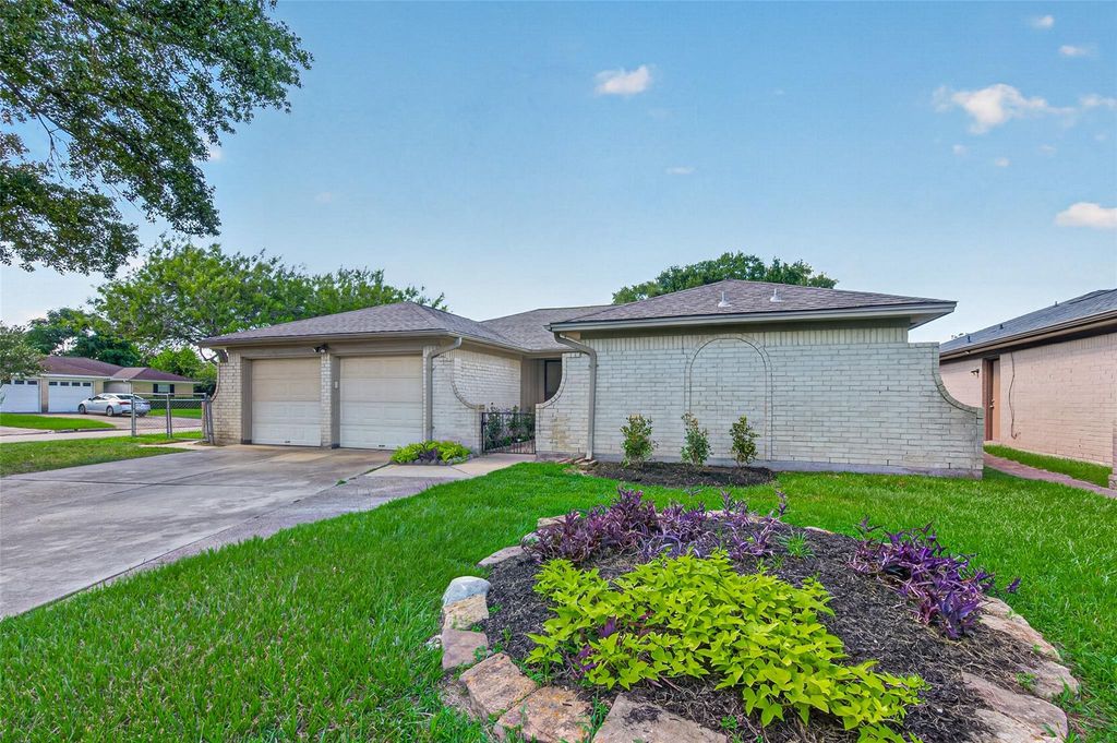 5346 King Richard Drive, Katy, TX 77493
