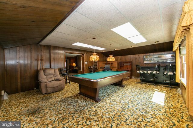 106 W MILL RD, Maple Shade, NJ 08052