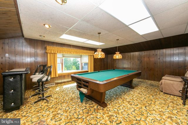 106 W MILL RD, Maple Shade, NJ 08052