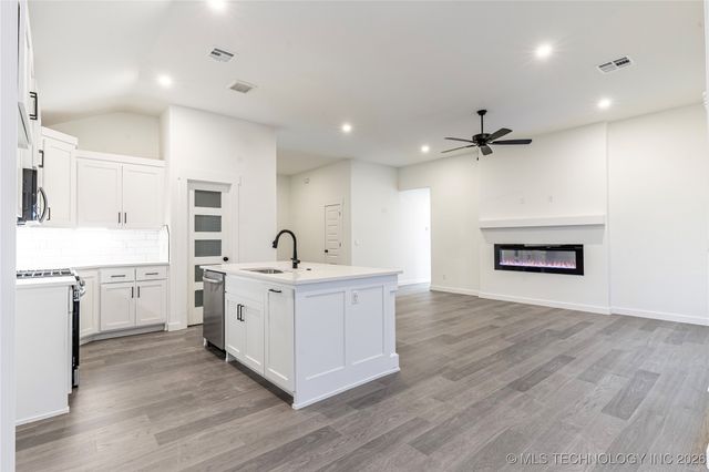 116 S 26th Street, Collinsville, OK 74021