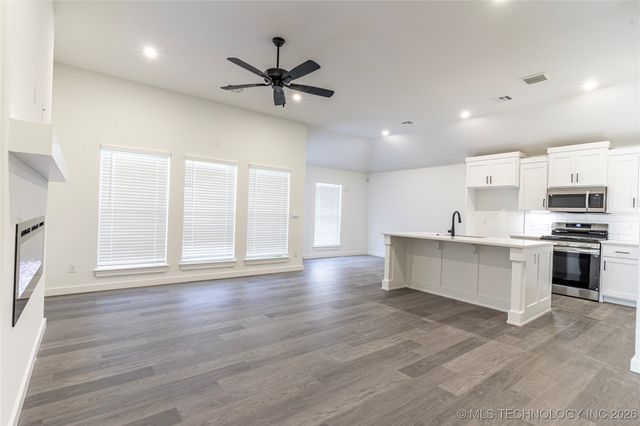 116 S 26th Street, Collinsville, OK 74021