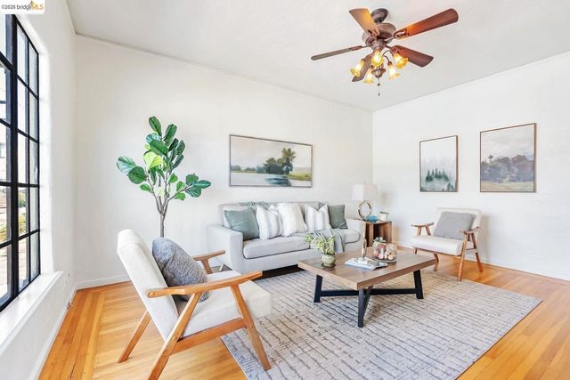 848 Stannage AVE 11, Albany, CA 94706