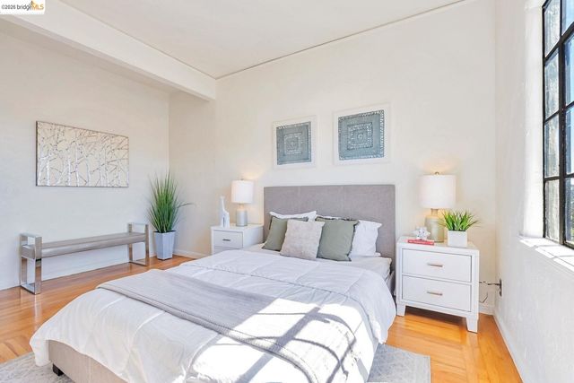 848 Stannage AVE 11, Albany, CA 94706